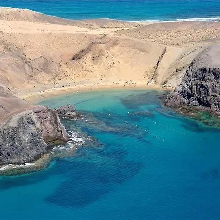 In Playa Blanca Sleeps 6 Includes Swimming Pool And Wifi Βίλα Πλάγια Μπλάνκα