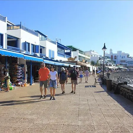 In Playa Blanca Sleeps 6 Includes Swimming Pool And Wifi